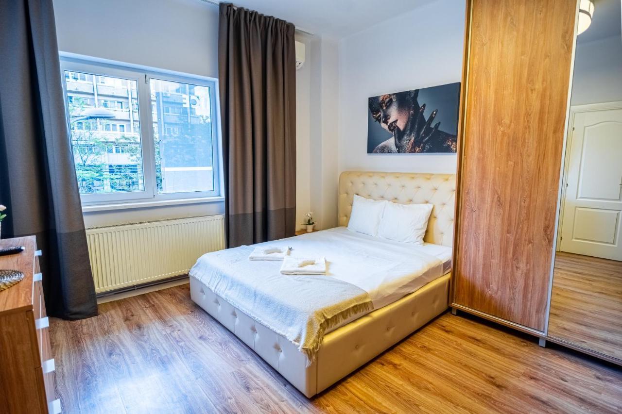 Cozy Apartments Near Calea Victoriei Bucharest Exterior photo